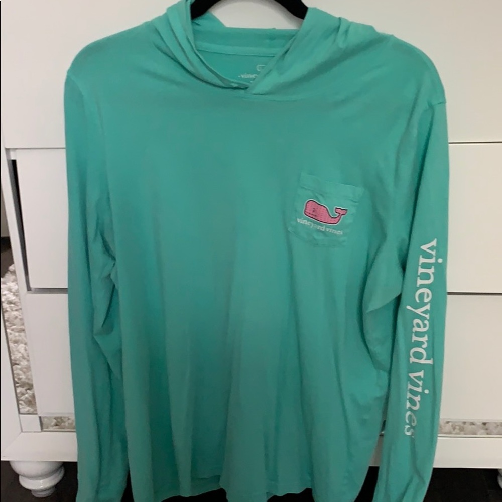 Teal and Pink Vineyard vines top